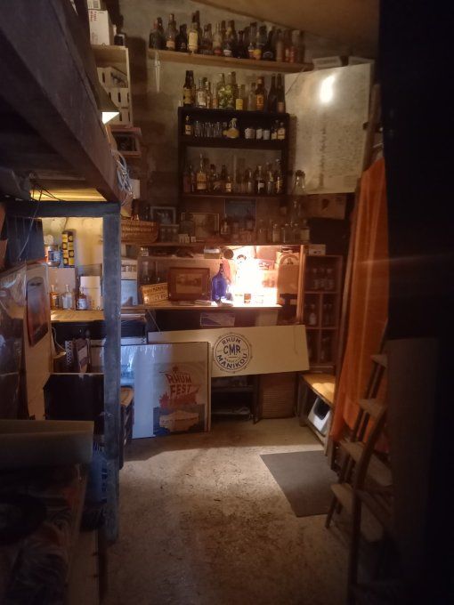 VISITE DE LA CAVE DU GRAND-PERE